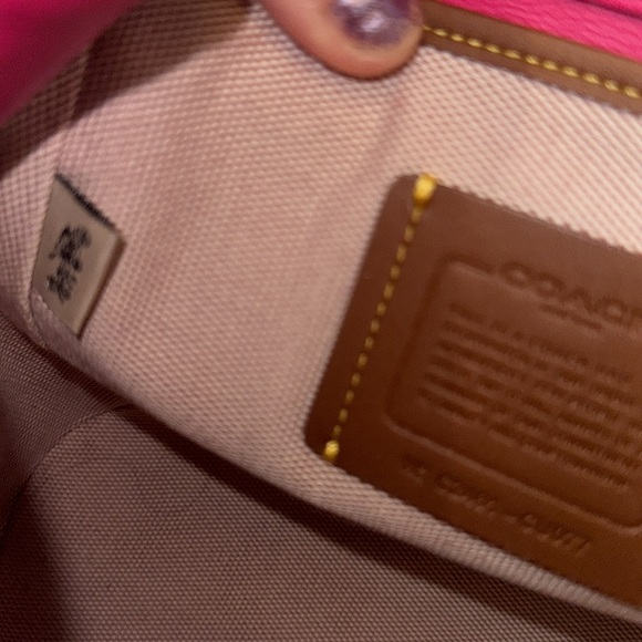 Coach dragonfruit Tabby backpack - Picture 13 of 14